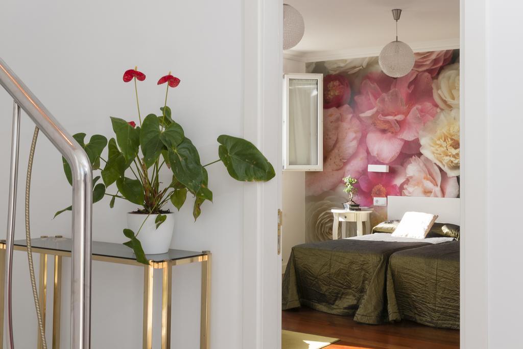 La Casa De Las Camelias Busto Bagian luar foto